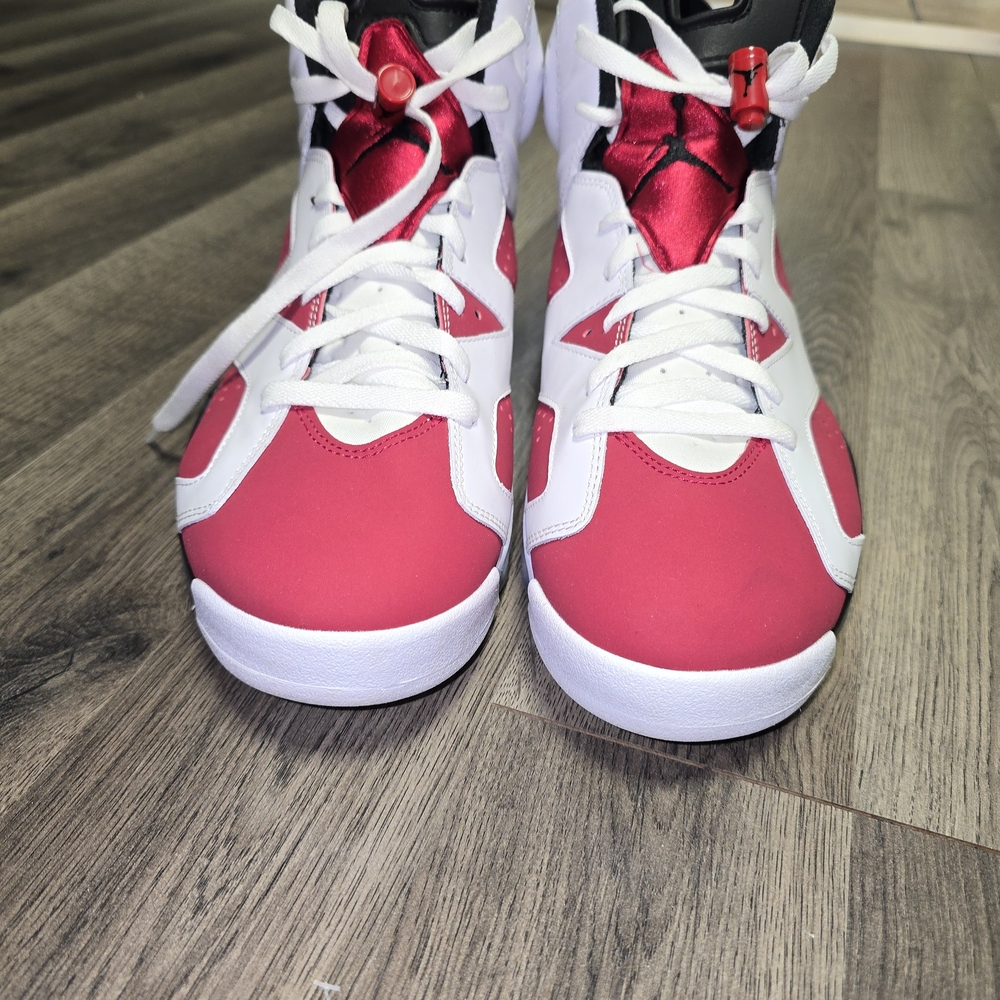Air Jordan 6 Retro Sneakers - Picture 3 of 6